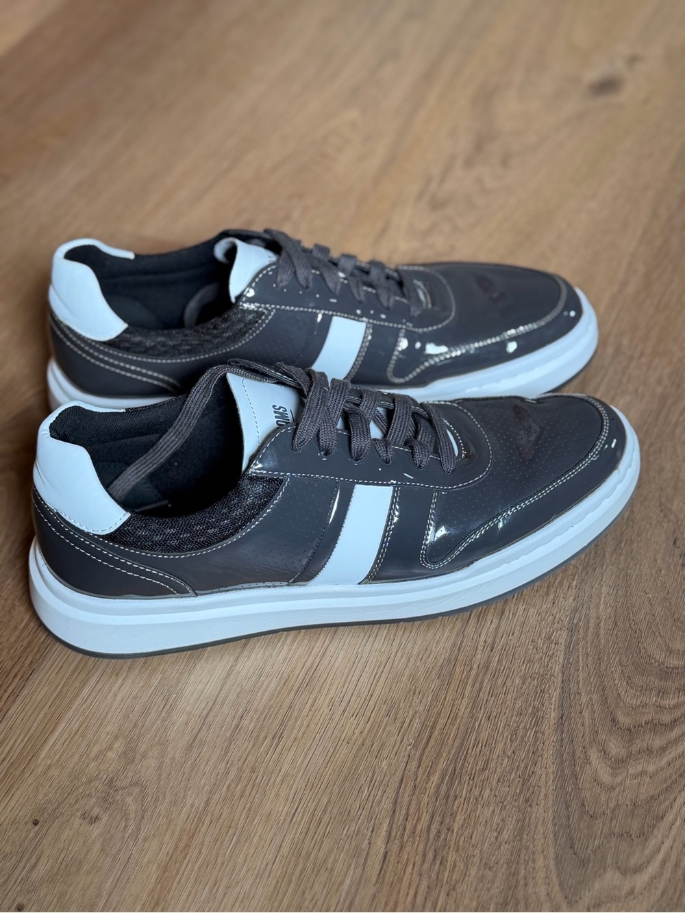 Stacy Adams Black and White Low-Top Lace-Up Sneakers
